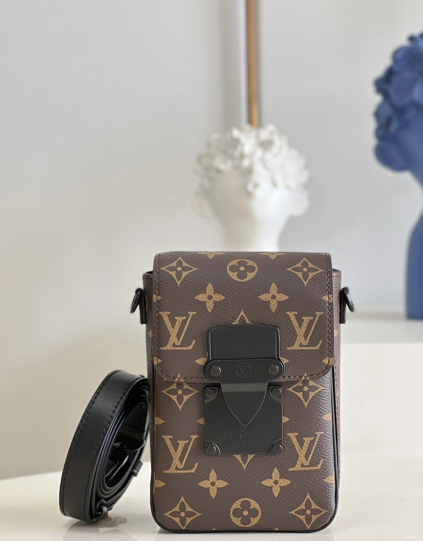 Cheap WEARABLE VUITTON VERTICAL S-LOCK LOUIS WALLET 0804